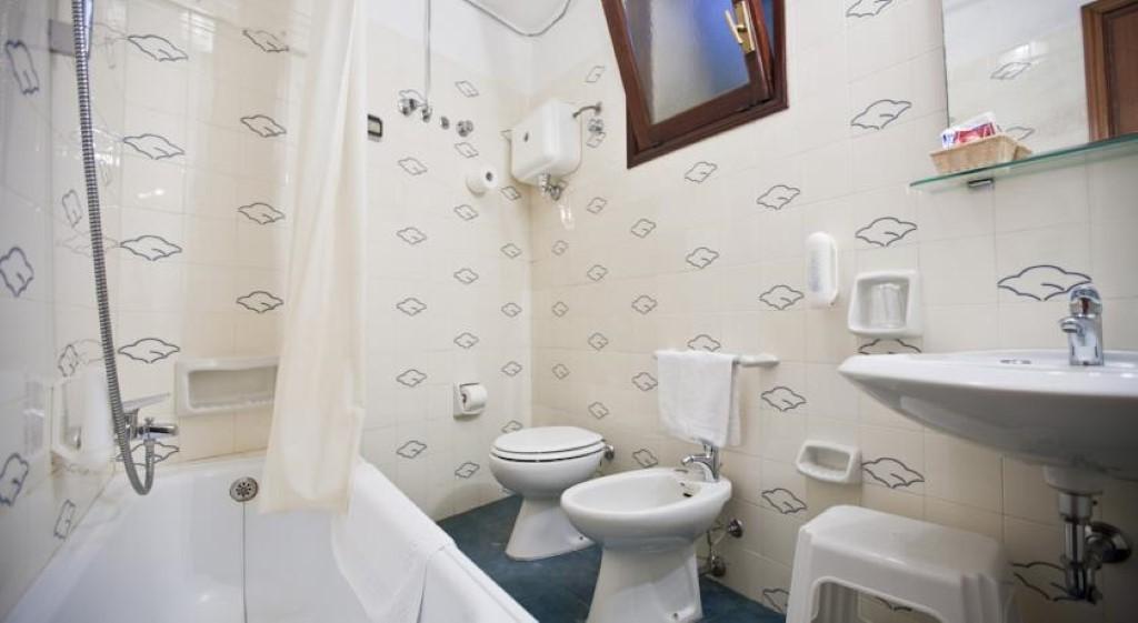 Hotel Moderno Ериче Екстер'єр фото