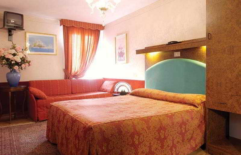 Hotel Moderno Ериче Екстер'єр фото