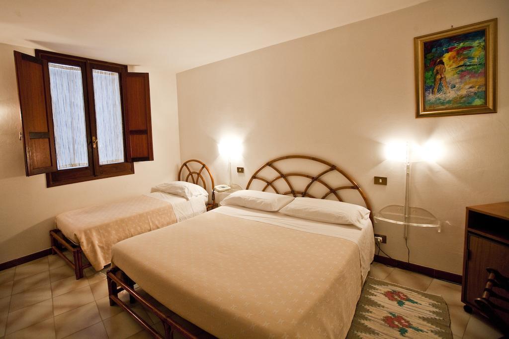 Hotel Moderno Ериче Екстер'єр фото